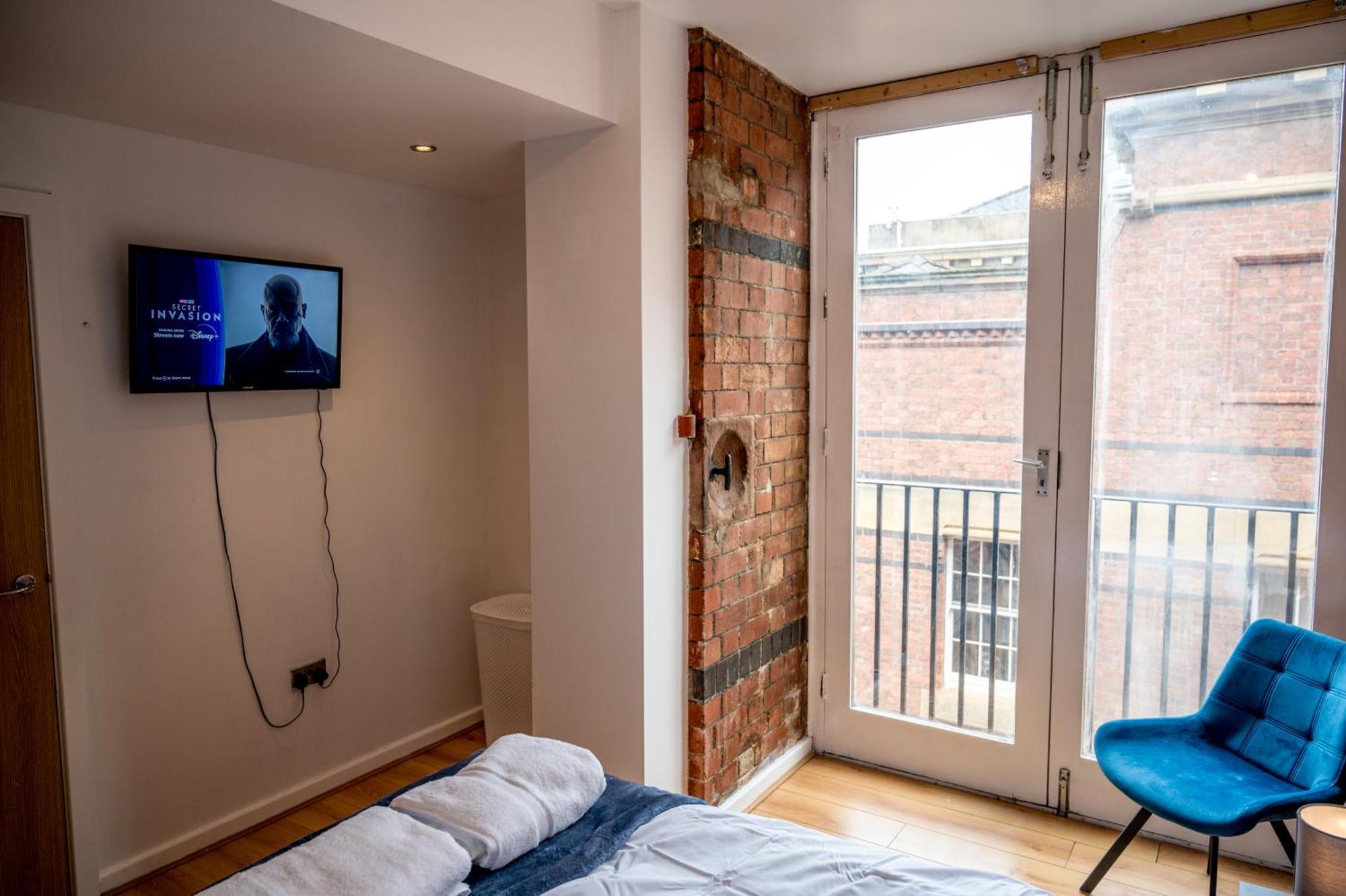 Cavern Quarters, Beautiful Two Bedroom City Centre Apartment By Garudy Serviced Apartments And Short Lets - Perfect For Longer Stays Liverpool Ngoại thất bức ảnh