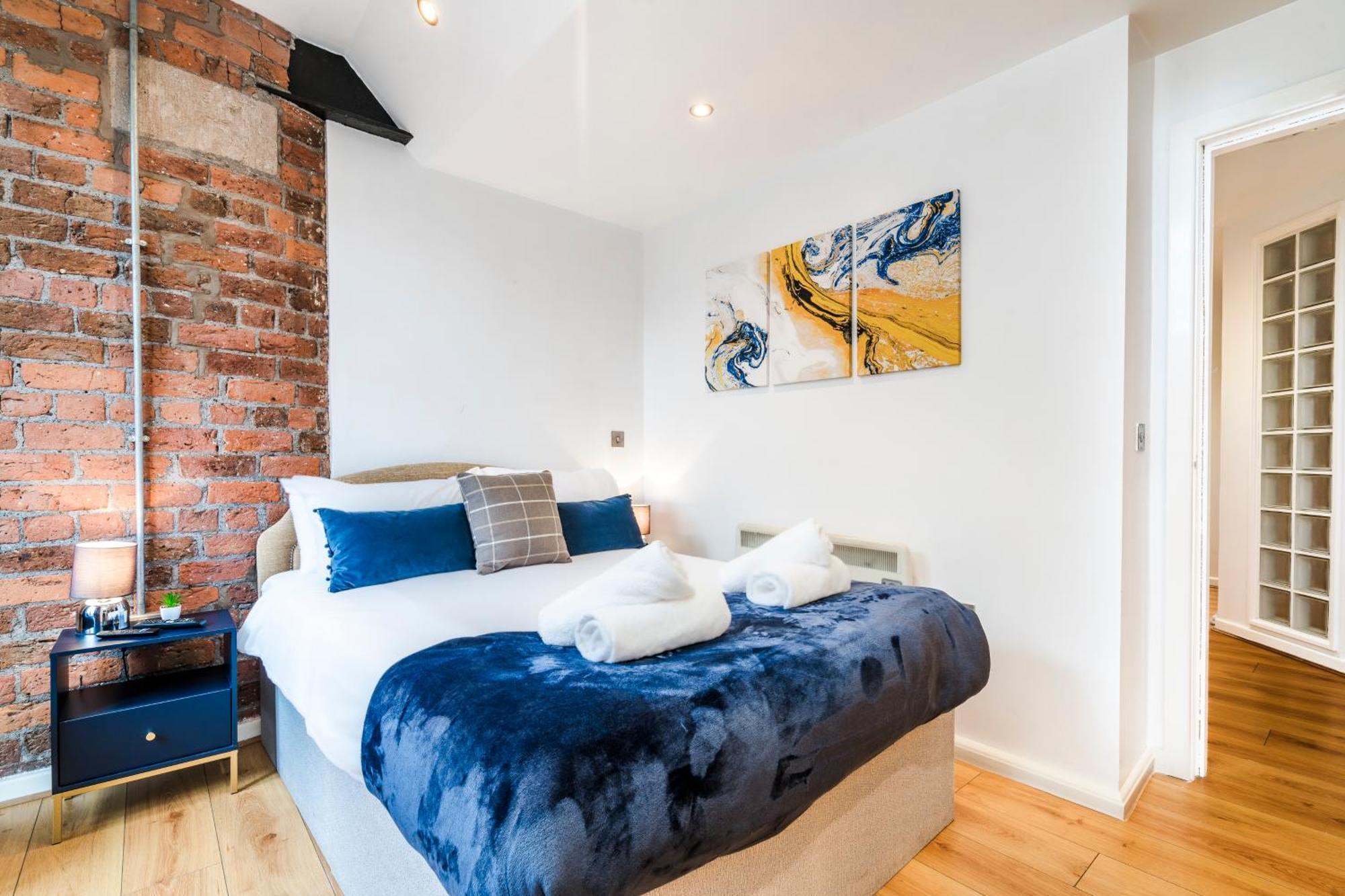 Cavern Quarters, Beautiful Two Bedroom City Centre Apartment By Garudy Serviced Apartments And Short Lets - Perfect For Longer Stays Liverpool Ngoại thất bức ảnh