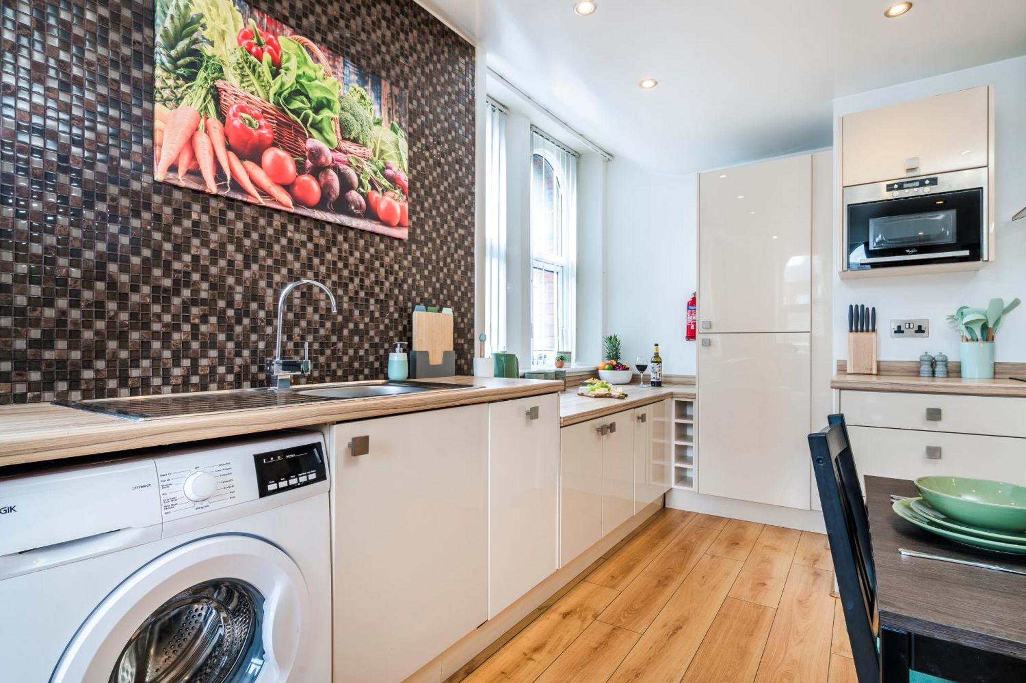 Cavern Quarters, Beautiful Two Bedroom City Centre Apartment By Garudy Serviced Apartments And Short Lets - Perfect For Longer Stays Liverpool Ngoại thất bức ảnh