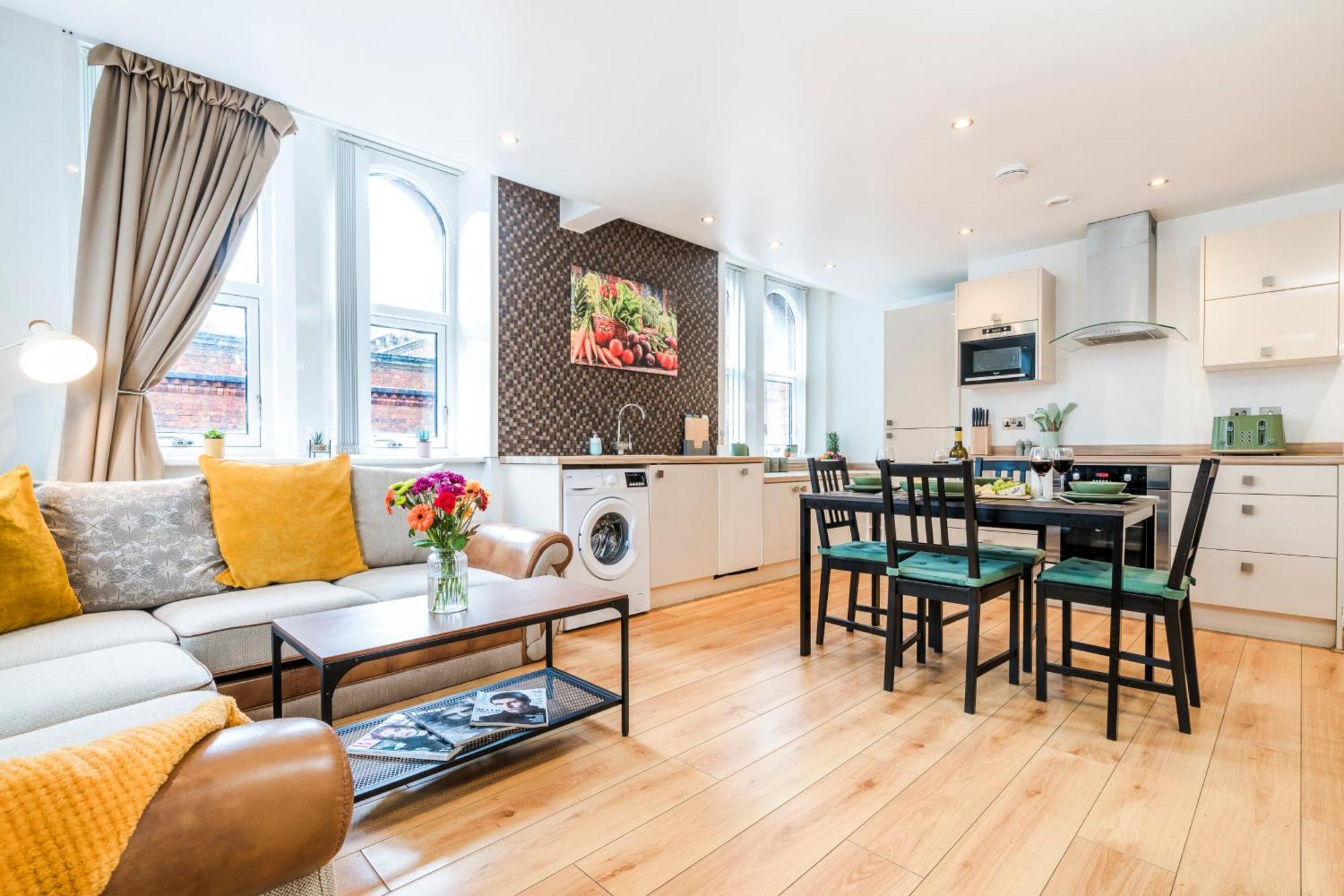 Cavern Quarters, Beautiful Two Bedroom City Centre Apartment By Garudy Serviced Apartments And Short Lets - Perfect For Longer Stays Liverpool Ngoại thất bức ảnh