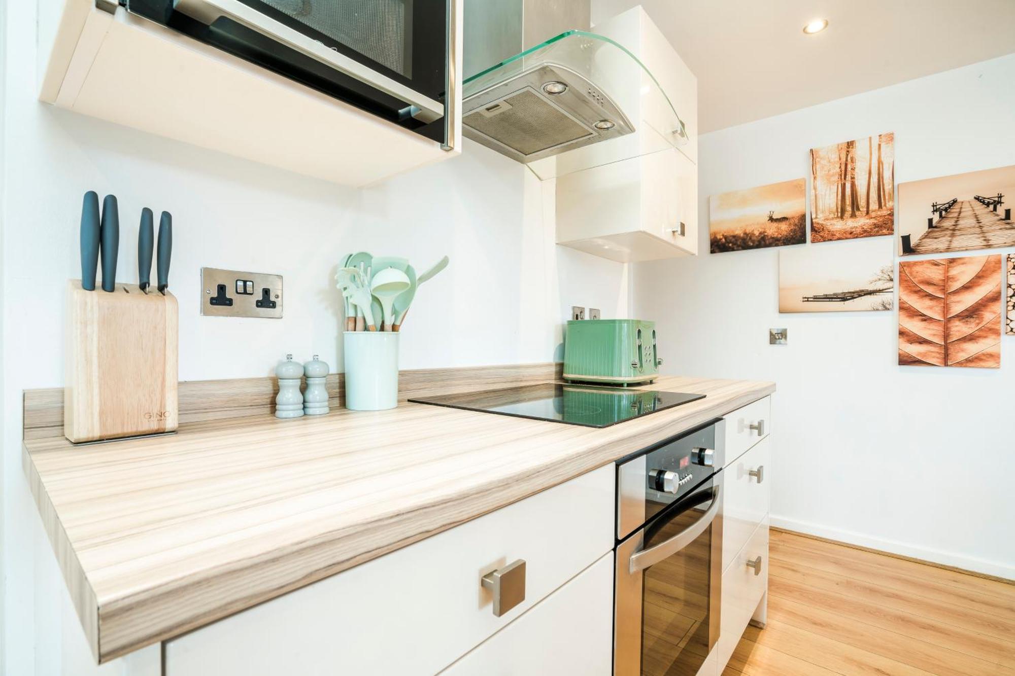 Cavern Quarters, Beautiful Two Bedroom City Centre Apartment By Garudy Serviced Apartments And Short Lets - Perfect For Longer Stays Liverpool Ngoại thất bức ảnh