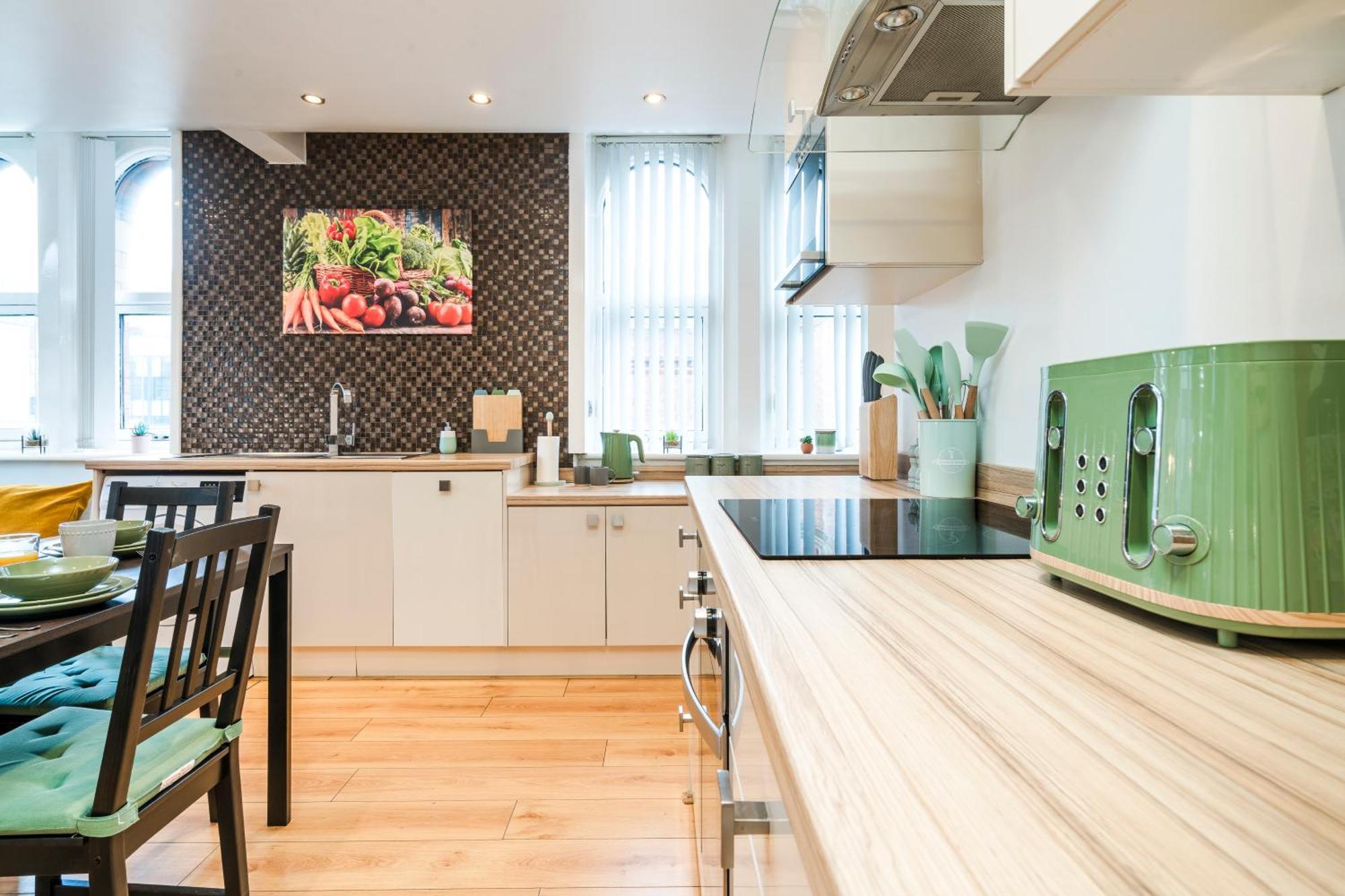 Cavern Quarters, Beautiful Two Bedroom City Centre Apartment By Garudy Serviced Apartments And Short Lets - Perfect For Longer Stays Liverpool Ngoại thất bức ảnh