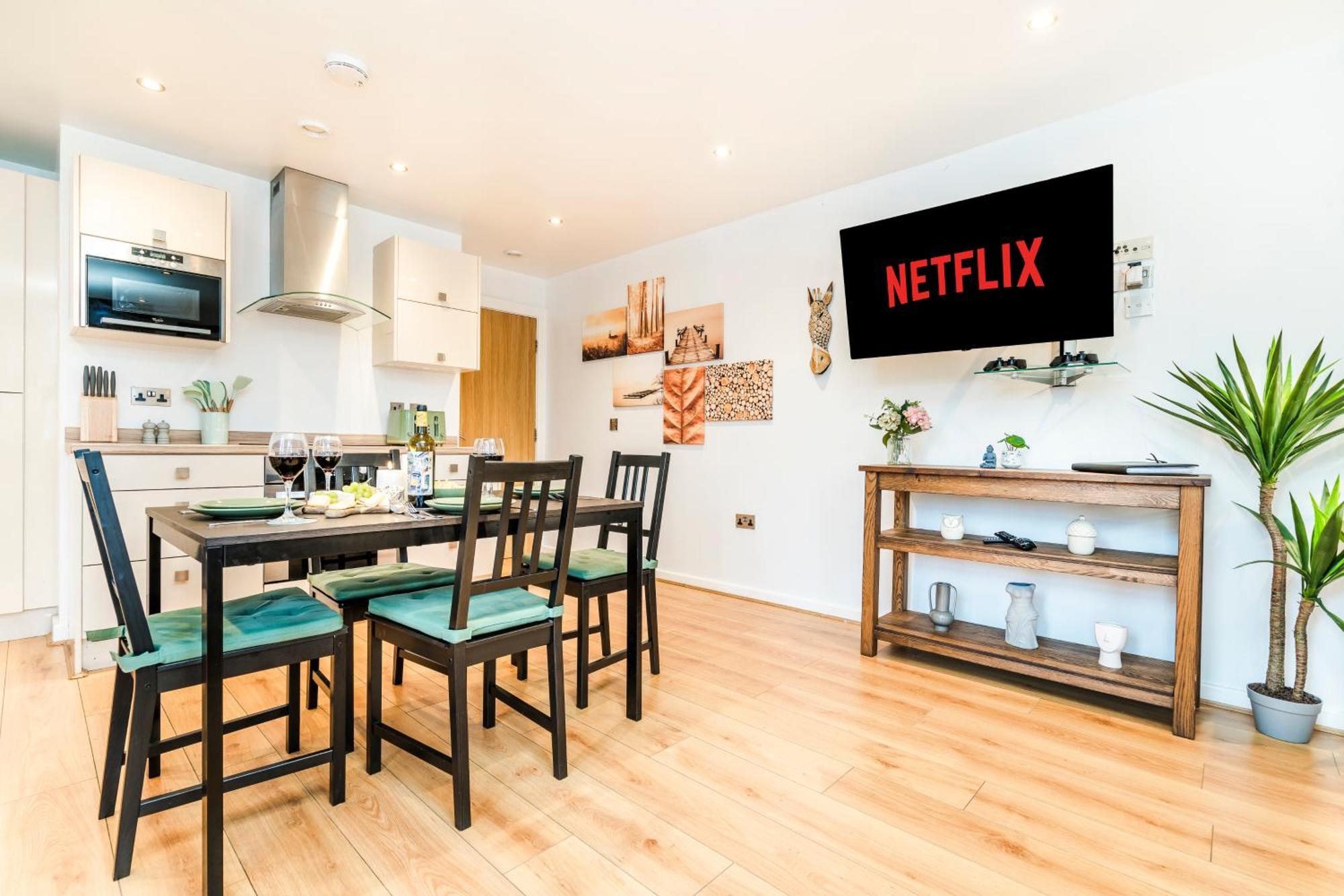 Cavern Quarters, Beautiful Two Bedroom City Centre Apartment By Garudy Serviced Apartments And Short Lets - Perfect For Longer Stays Liverpool Ngoại thất bức ảnh